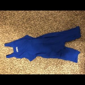 Arena size 28 kneeskin